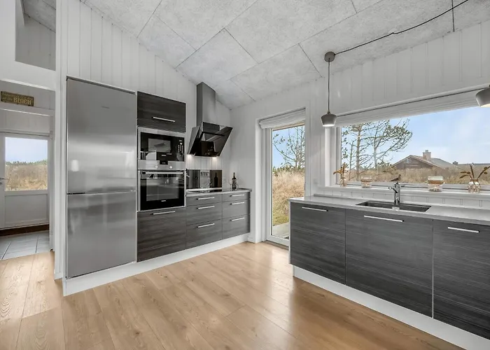 Bright And Modern - 1026